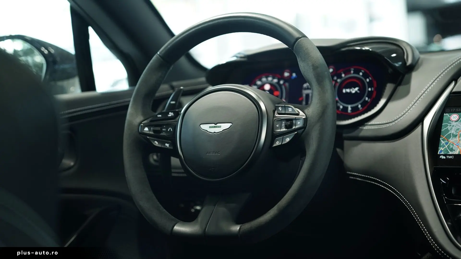 Aston Martin DBX 707 4.0 V8 Carbon   Finanțare Leasing