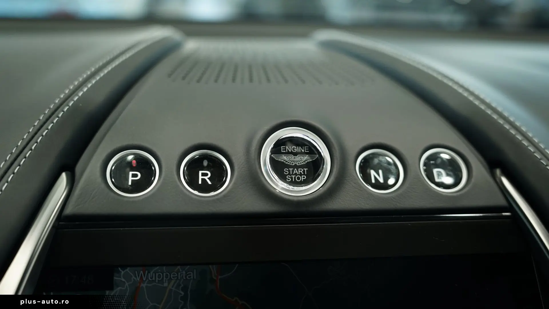 Aston Martin DBX 707 4.0 V8 Carbon   Finanțare Leasing