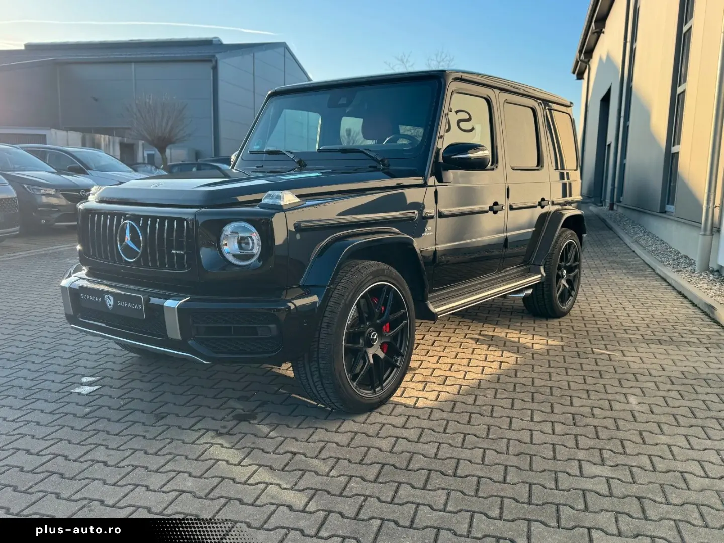 MERCEDES-BENZ G 63 AMG  Exclusive Multibeam Performance