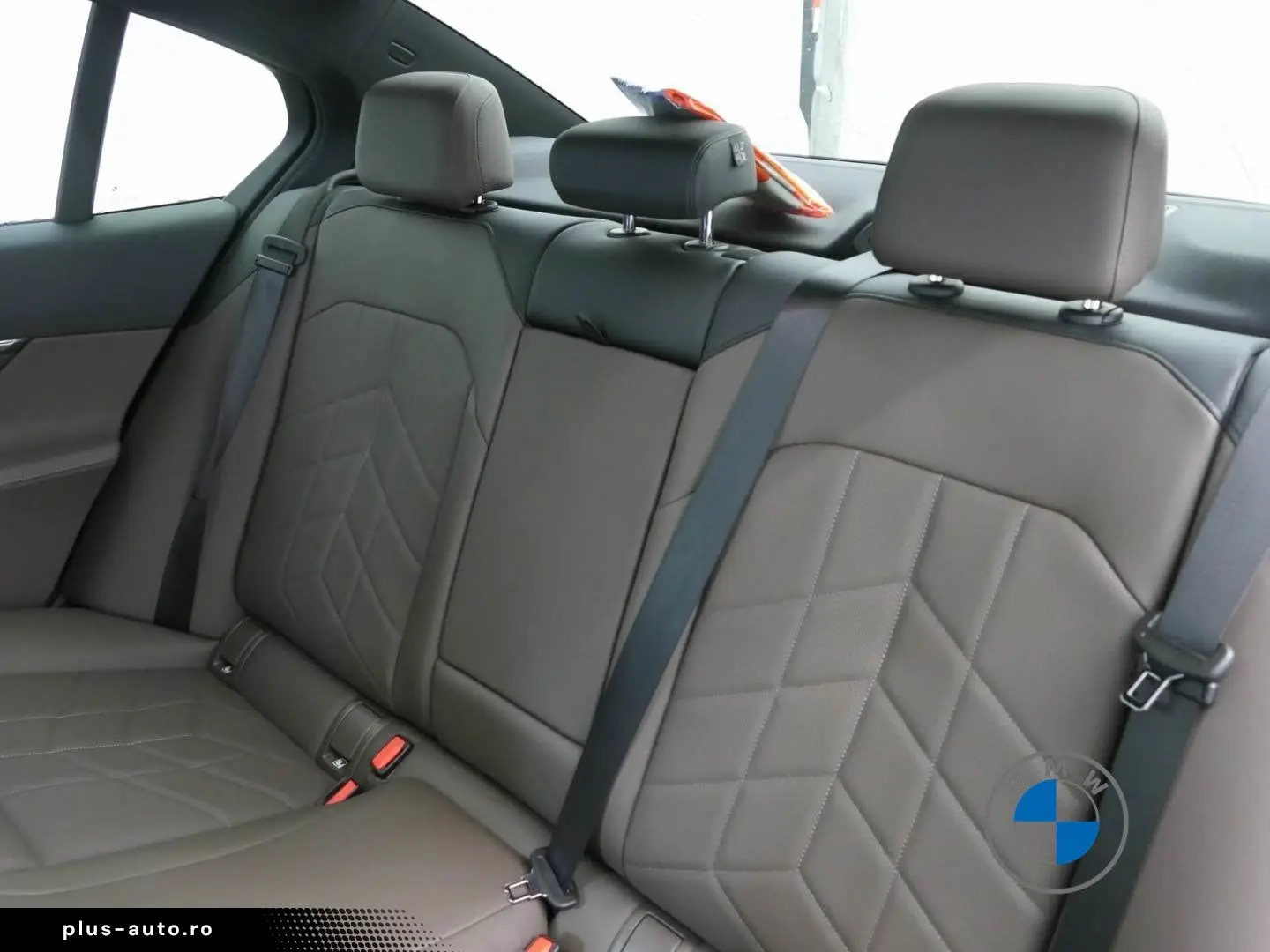 BMW 5 Series 2025 — imagine 7