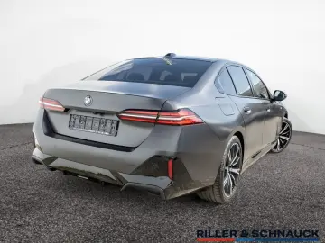 BMW 520d xDrive M-Sport STANDHZ PANO H K LEDER ACC H
