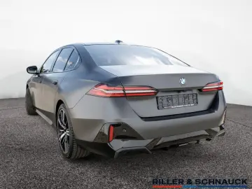 BMW 520d xDrive M-Sport STANDHZ PANO H K LEDER ACC H