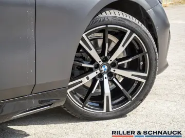 BMW 520d xDrive M-Sport STANDHZ PANO H K LEDER ACC H