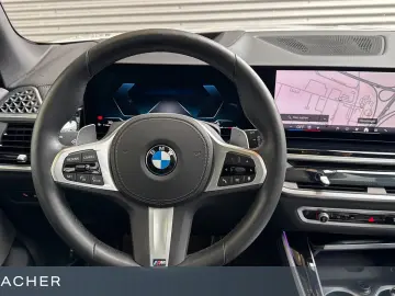 BMW X5 xDrive40i M-Sport PRO Navi Pano AHK Sitzbelü