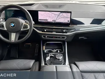 BMW X5 xDrive40i M-Sport PRO Navi Pano AHK Sitzbelü