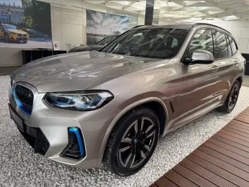 BMW iX3 Inspiring AHK Laser Sportsitz Ambient DrvASS