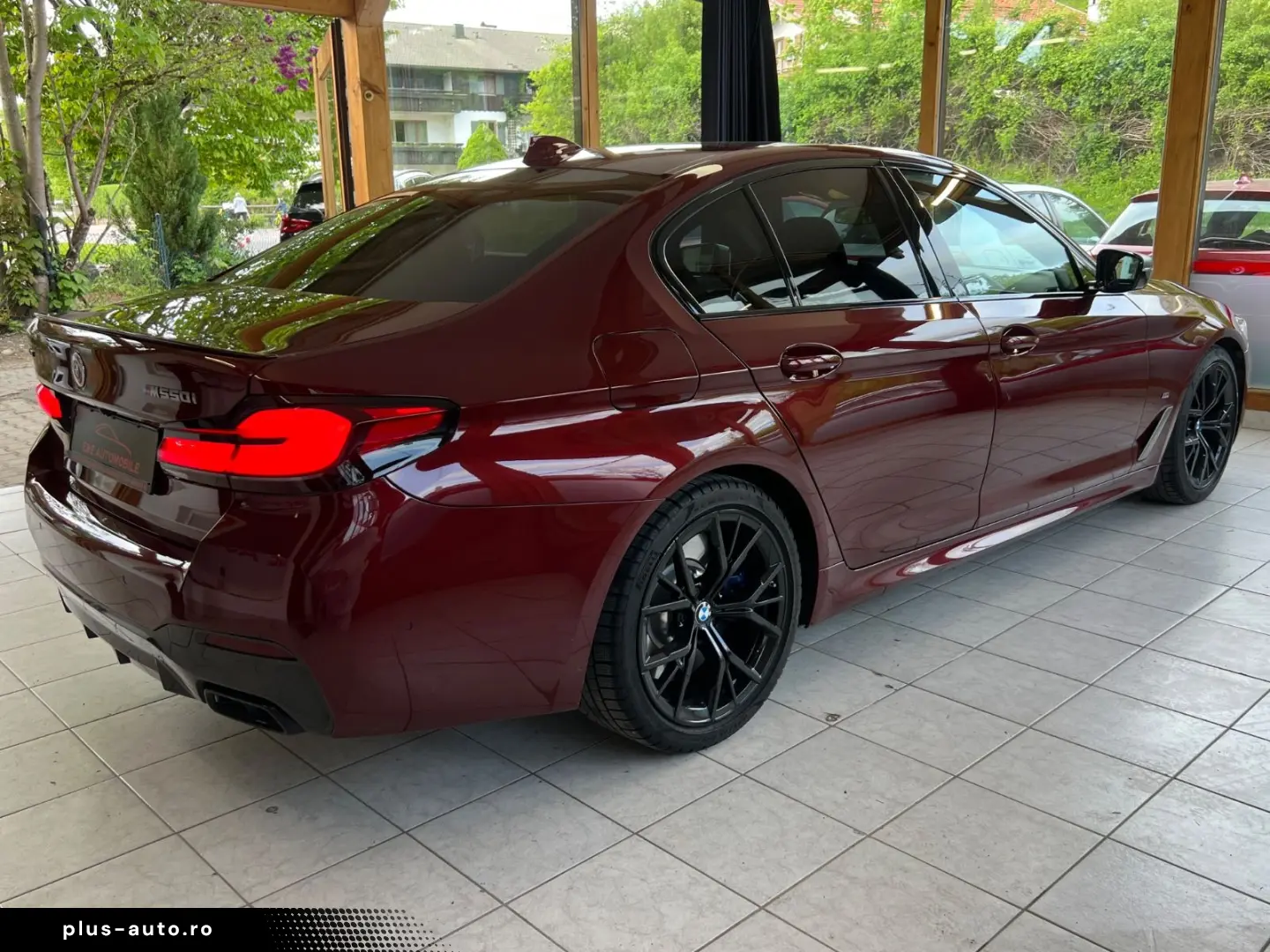 BMW M550 i xDrive Lim.  B&W PANO LASER INDIVIDUAL