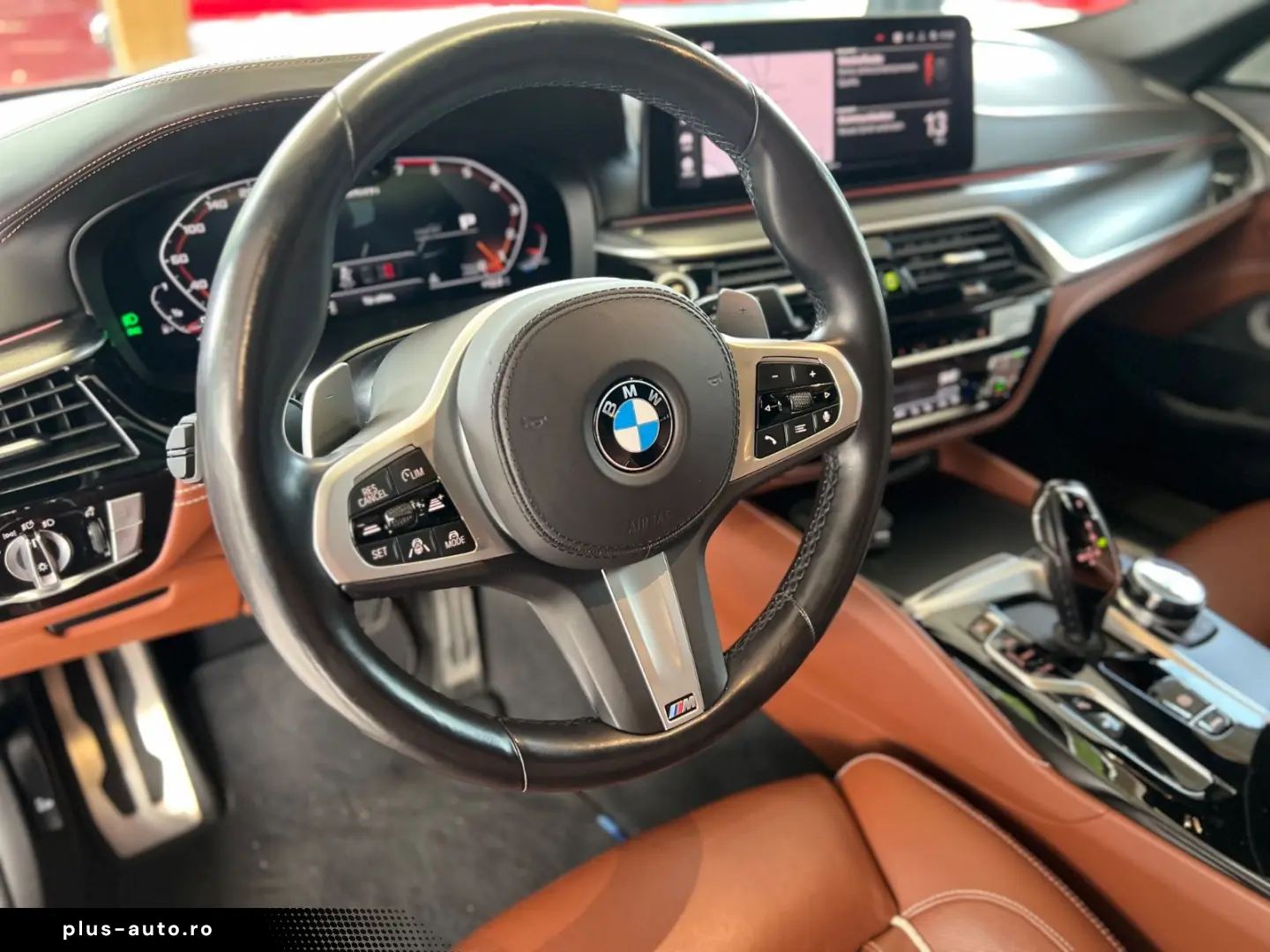 BMW M550 i xDrive Lim.  B&W PANO LASER INDIVIDUAL