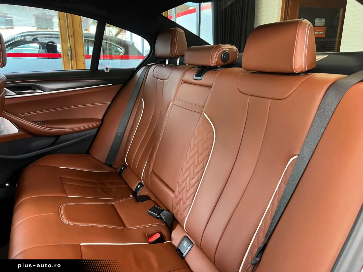 BMW M550 i xDrive Lim.  B&W PANO LASER INDIVIDUAL