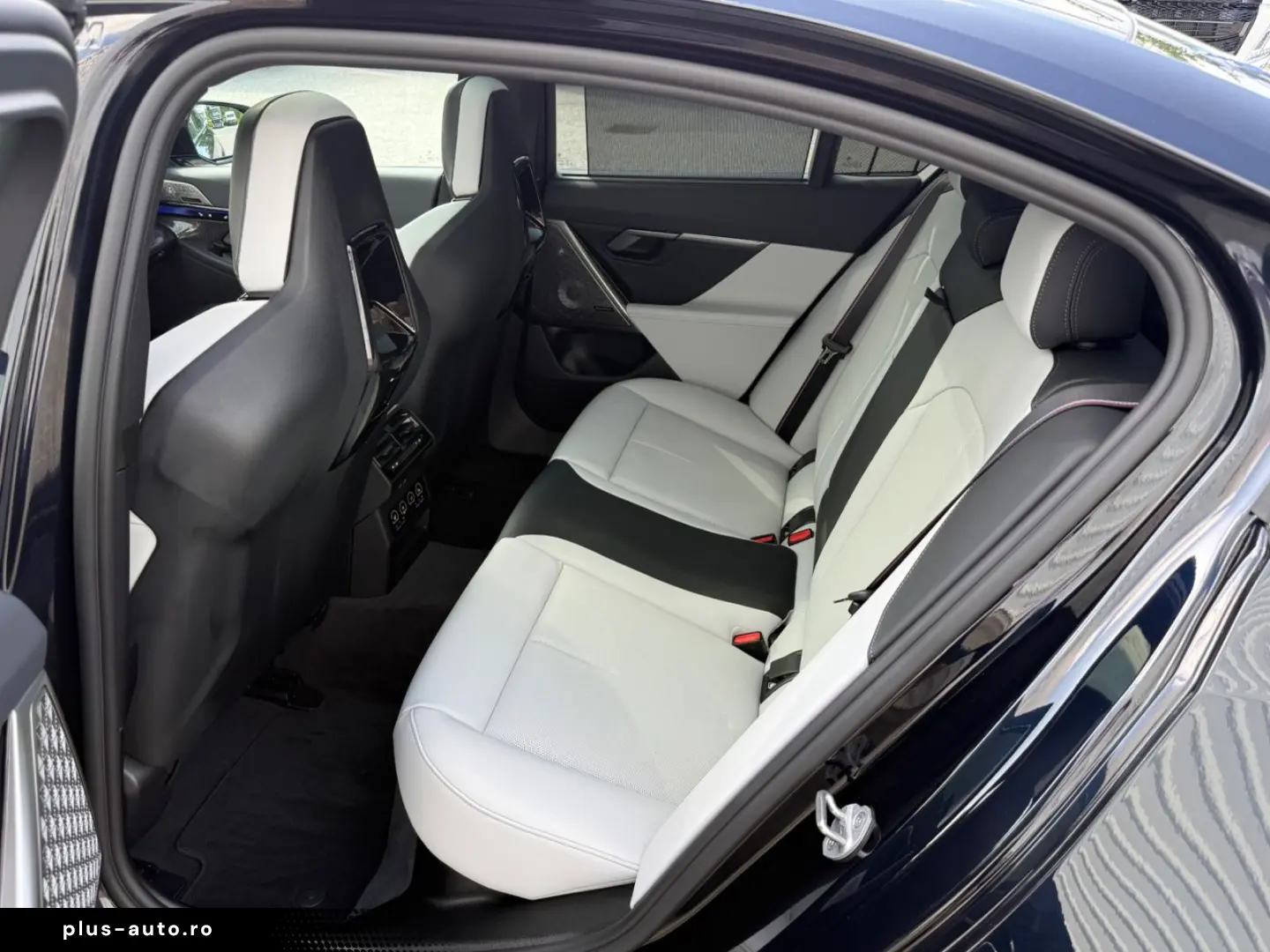 BMW M5.Steptronic Drivelogic. Allrad.