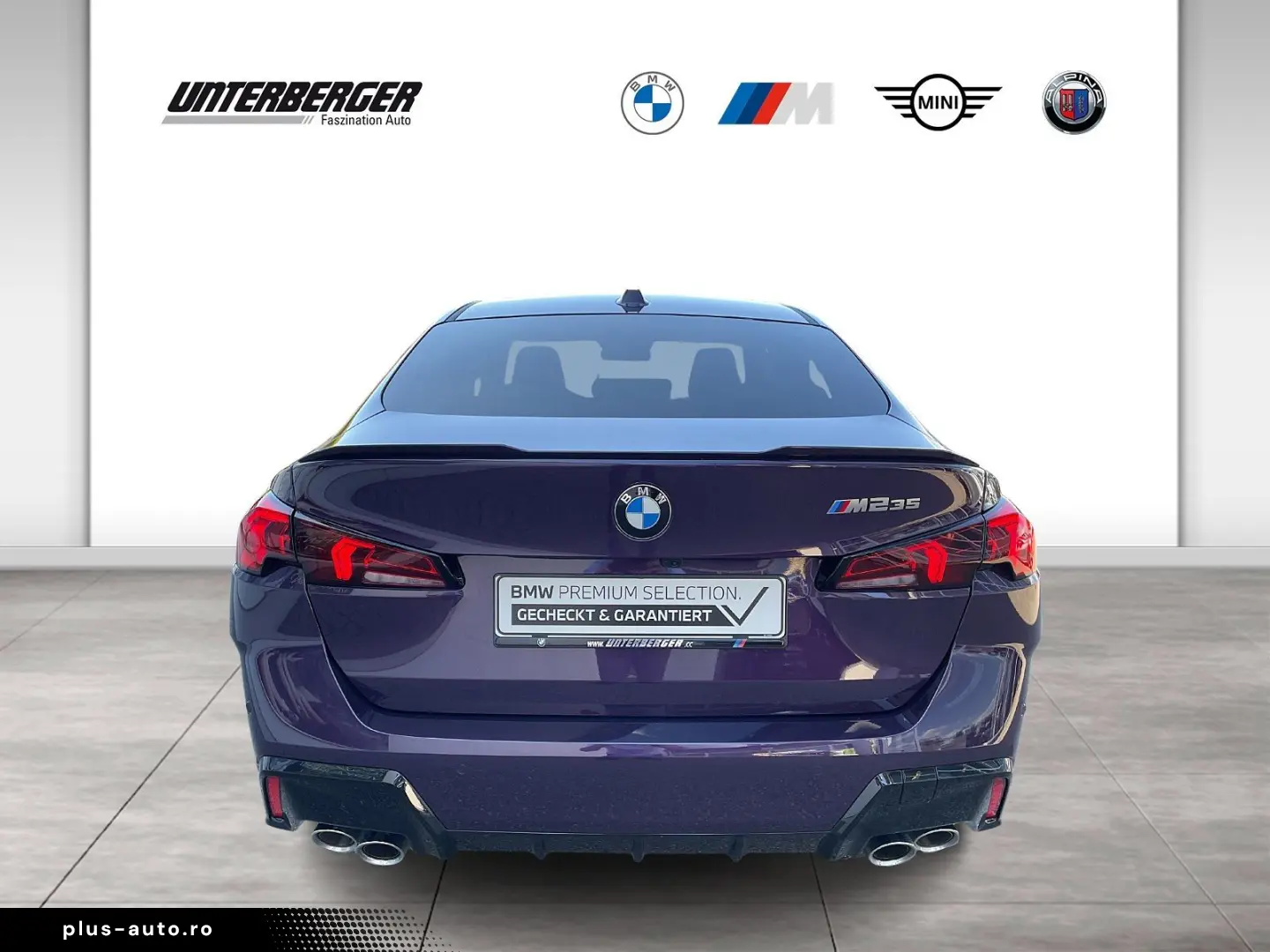 BMW M235 xDrive Gran Coupé BMW Niere Iconic Glow-Ada