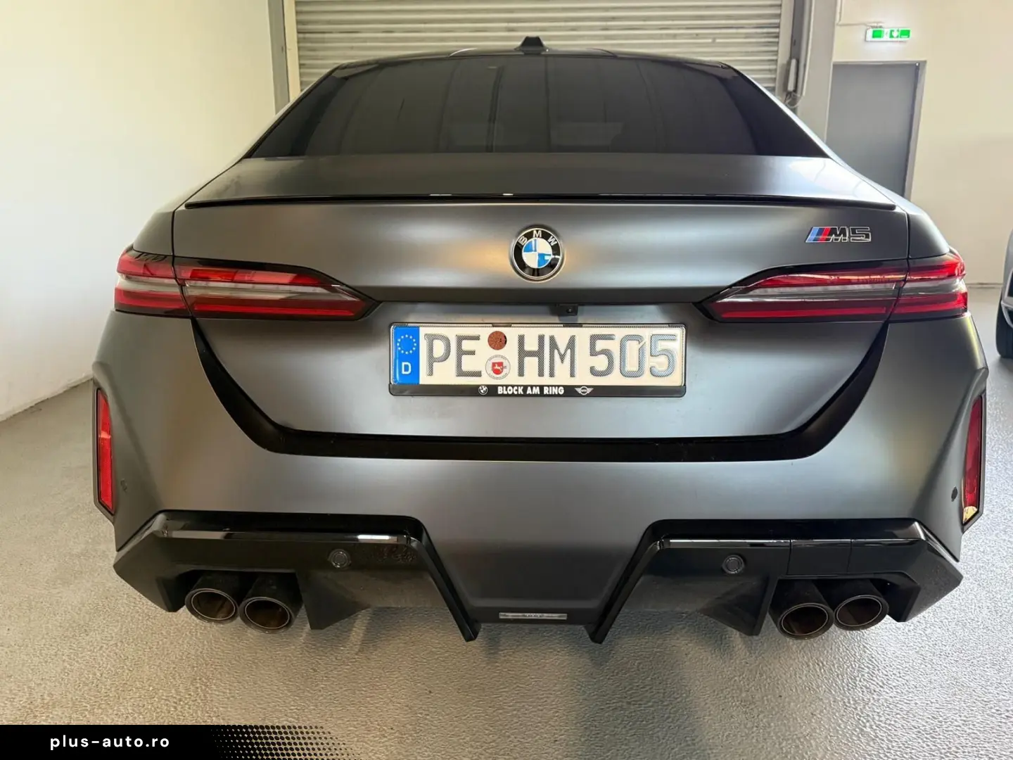 BMW M5 Limousine-ICONIC GLOW-PANORAMA
