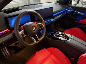 BMW M5 Limousine-ICONIC GLOW-PANORAMA