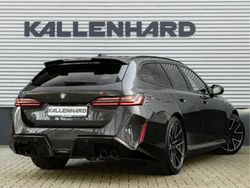 BMW M5 5-serie Touring - Pano - Bowers & Wilkins - A