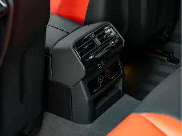 BMW M5 5-serie Touring - Pano - Bowers & Wilkins - A