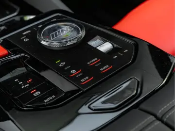 BMW M5 5-serie Touring - Pano - Bowers & Wilkins - A