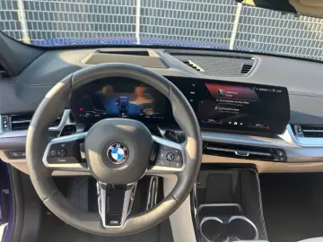 BMW X2 20i sDrive M Sport HUD