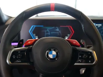 BMW M5 Touring   Ultimate   Pano   Keramik   305km h