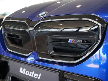 BMW M5 Touring   Ultimate   Pano   Keramik   305km h