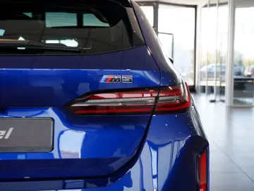 BMW M5 Touring   Ultimate   Pano   Keramik   305km h