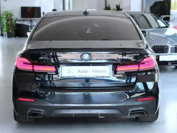 BMW 545e xDrive M Sport PRO (G30)  A-LED ACC AHK HUD