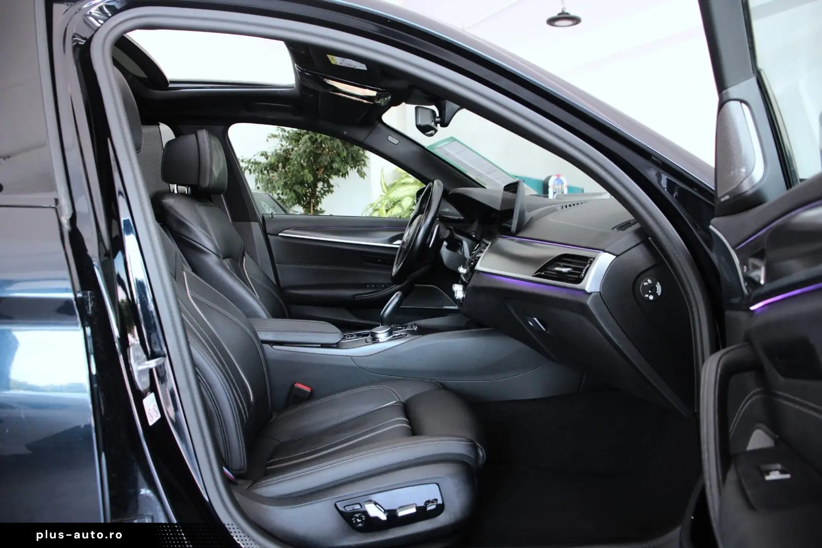 BMW 5 Series 2023 — imagine 11