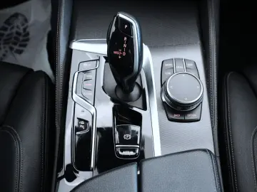 BMW 545e xDrive M Sport PRO (G30)  A-LED ACC AHK HUD