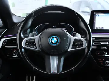 BMW 545e xDrive M Sport PRO (G30)  A-LED ACC AHK HUD
