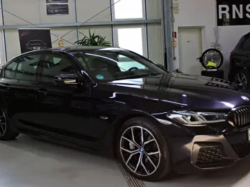BMW 545e xDrive HUD Kamera H&K Komfort Laser Belüft