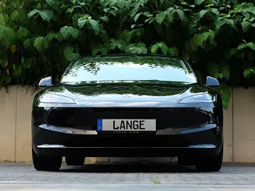 TESLA Model 3 Performance Dual Motor AWD  AHK  LM 20