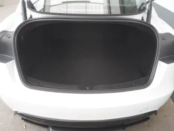TESLA Model 3 Performance  Highland Mwst.