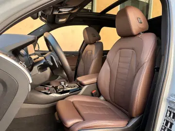 BMW X3 xDr30d M Sport PANO Sitzkl AHK StandHz 360