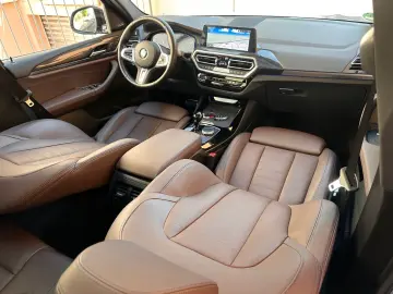 BMW X3 xDr30d M Sport PANO Sitzkl AHK StandHz 360