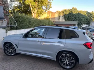 BMW X3 xDr30d M Sport PANO Sitzkl AHK StandHz 360
