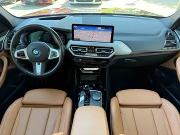 BMW X3 xDrive30e Navi Leder Head-Up Laser 360  Panor