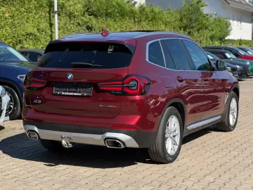 BMW X3 xDrive30e Navi Leder Head-Up Laser 360  Panor