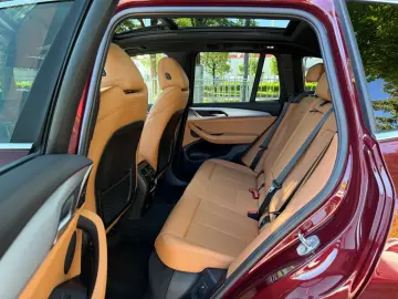 BMW X3 xDrive30e Navi Leder Head-Up Laser 360  Panor