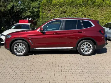 BMW X3 xDrive30e Navi Leder Head-Up Laser 360  Panor