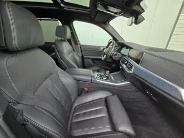 BMW X5 xDrive 45e M Sport AHK Sky-Lounge Laser 360