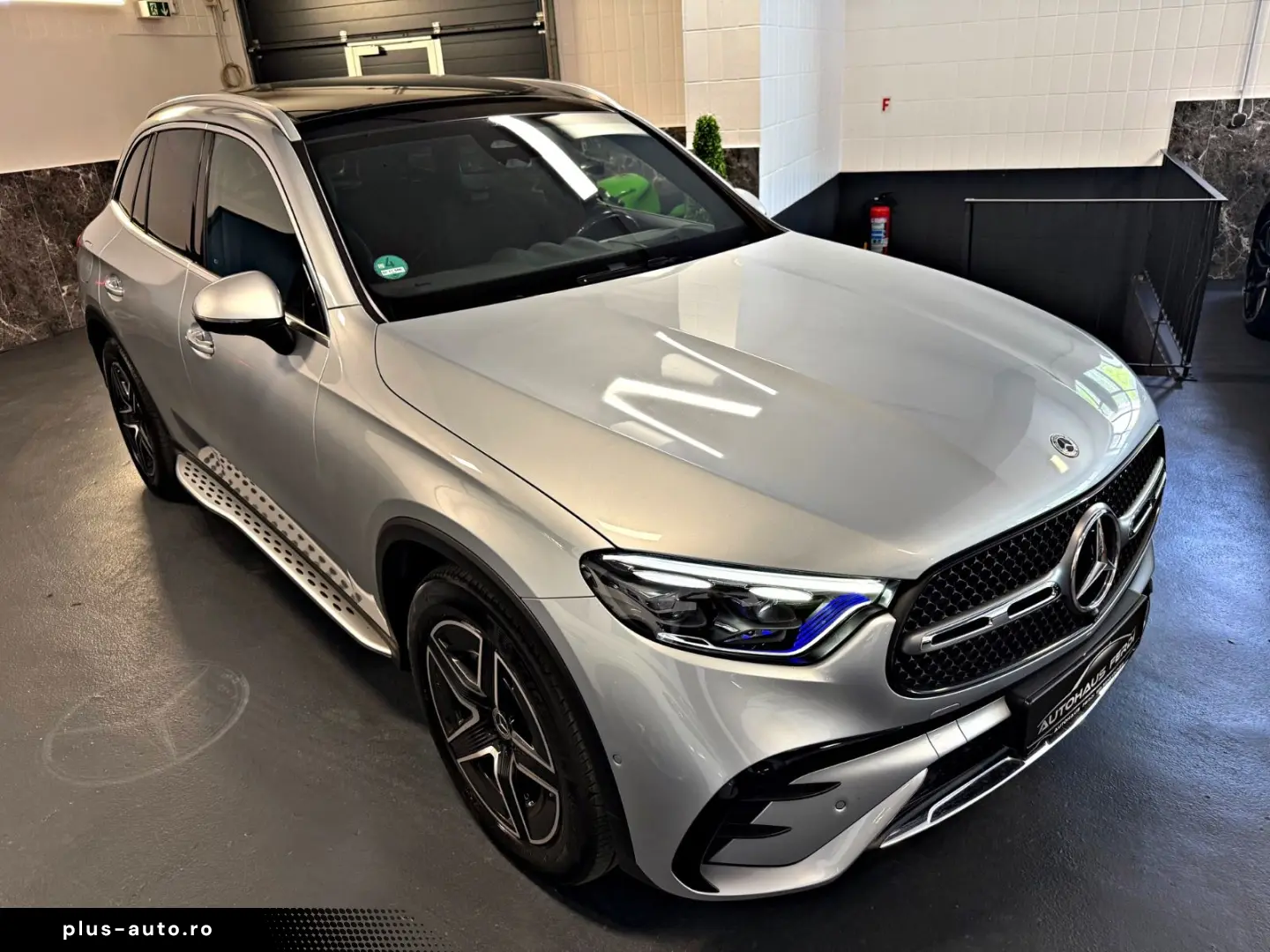 MERCEDES-BENZ GLC 200 4Matic AMG Pano Headup Memory Garantie