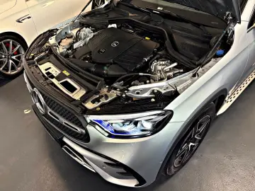 MERCEDES-BENZ GLC 200 4Matic AMG Pano Headup Memory Garantie