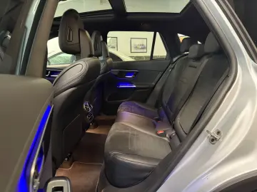 MERCEDES-BENZ GLC 200 4Matic AMG Pano Headup Memory Garantie