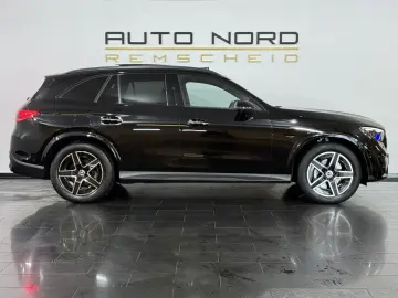 MERCEDES-BENZ GLC 200 AMG 4M Pano HeadUP Night 360  Memory