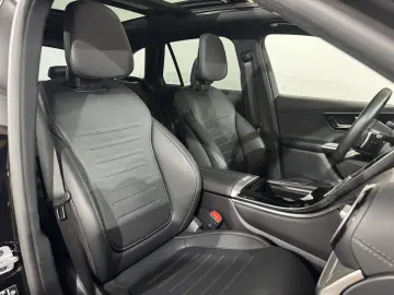 MERCEDES-BENZ GLC 200 AMG 4M Pano HeadUP Night 360  Memory