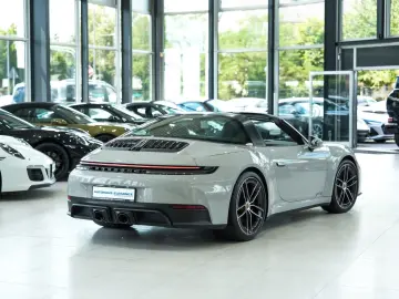 PORSCHE 911 Targa 4 GTS SPORT-CHRONO MATRIX LIFT BOSE 21