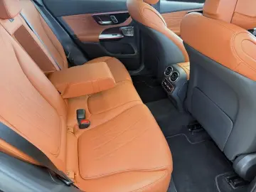 MERCEDES-BENZ GLC 300e 4M Coupe AMG Plus Brown Leather