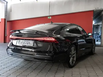 AUDI A7 Sportback 55 TFSI e qu S line Laser HUD Pano