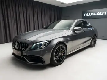 Mercedes-Benz C 63 AMG V8