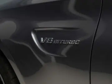 Mercedes-Benz C 63 AMG V8