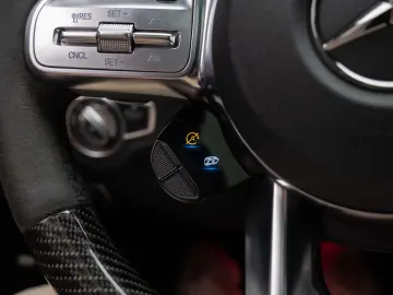 Mercedes-Benz C 63 AMG V8